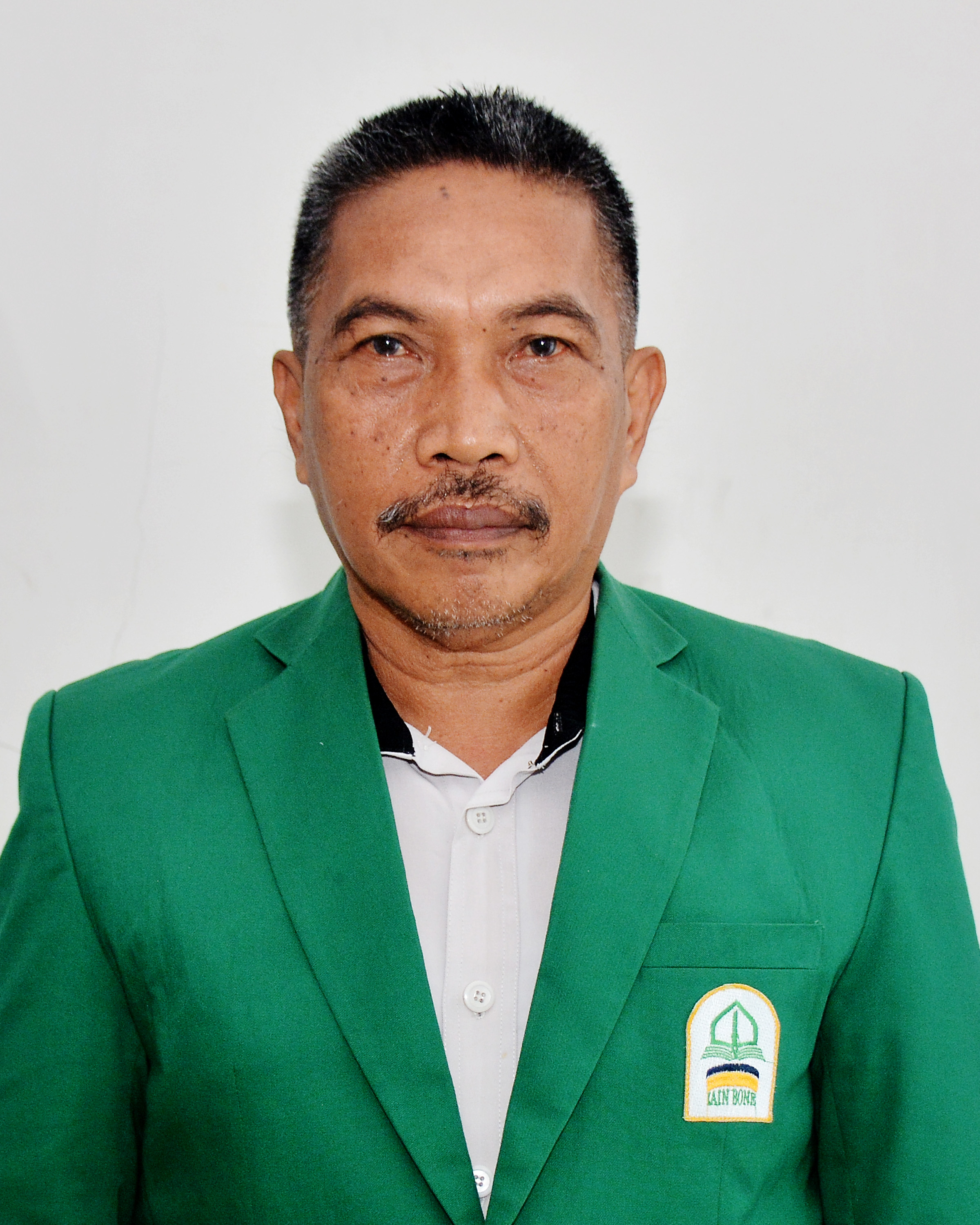 Dr. MUJAHIDIN, M.Pd.I